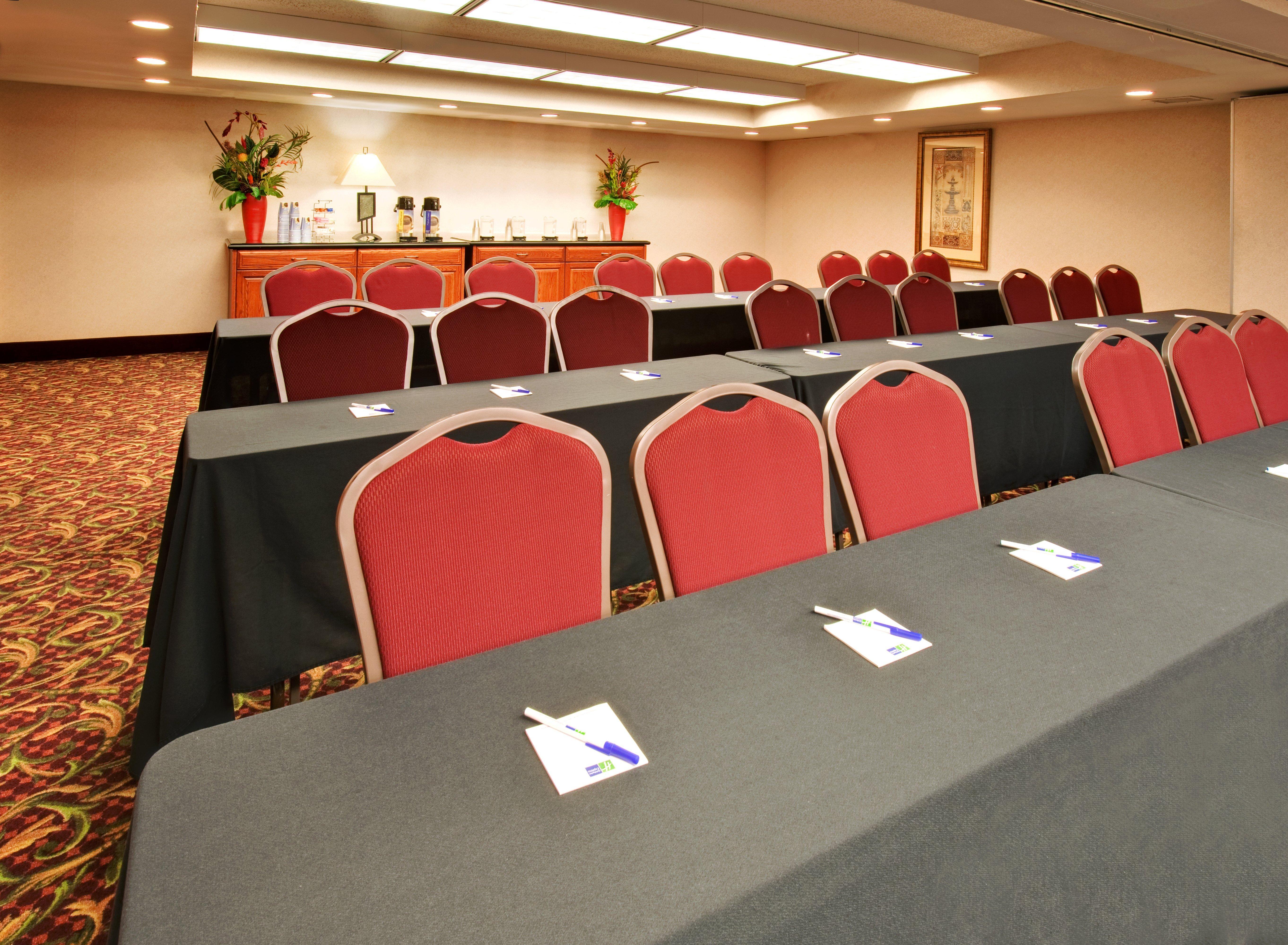 Holiday Inn Express Chicago-Downers Grove By Ihg Létesítmények fotó