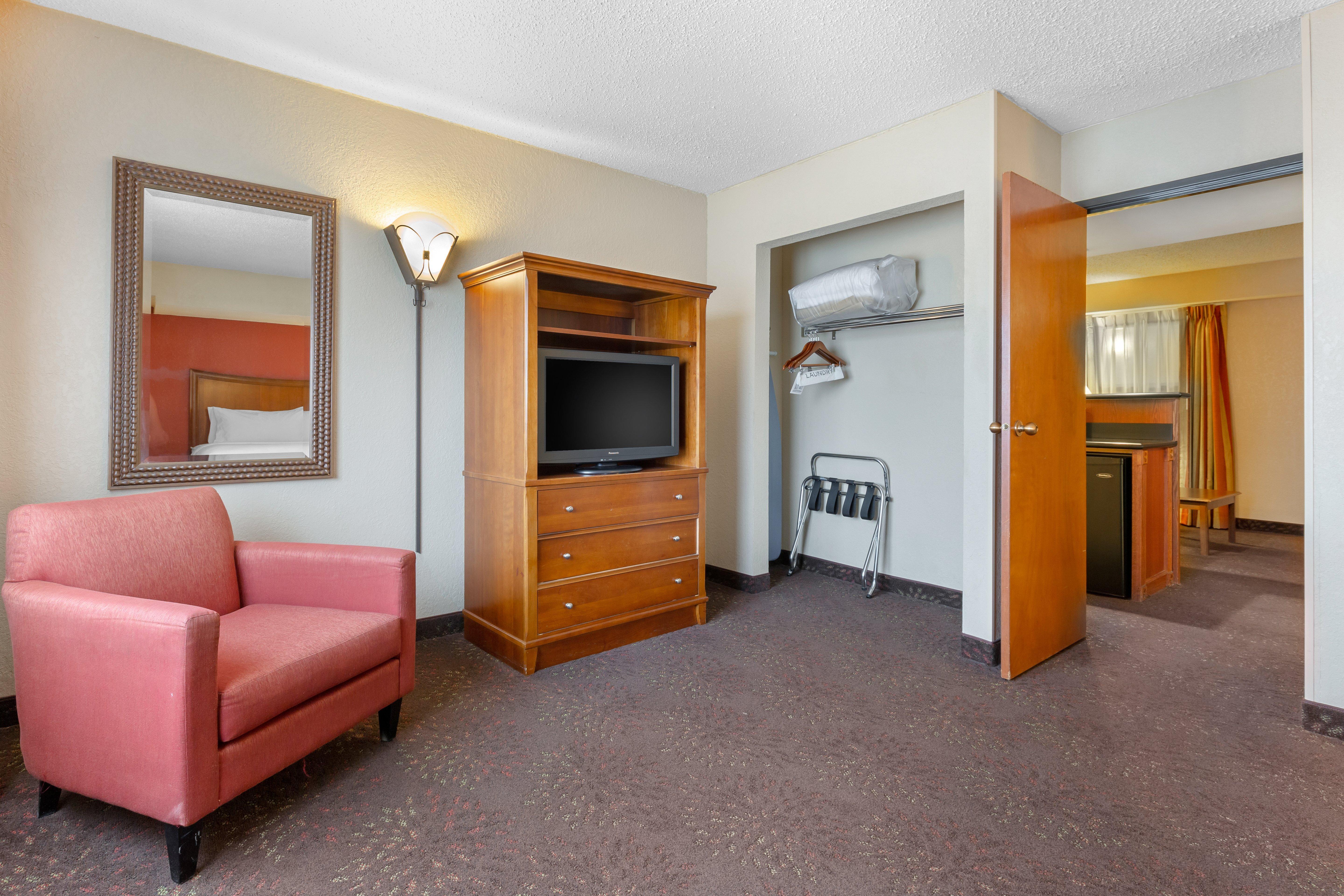 Holiday Inn Express Chicago-Downers Grove By Ihg Kültér fotó