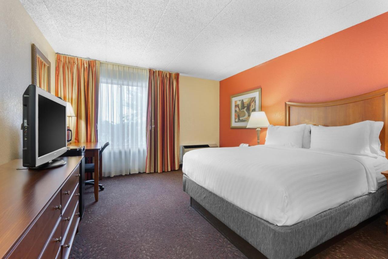 Holiday Inn Express Chicago-Downers Grove By Ihg Kültér fotó